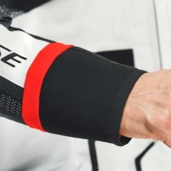 Dainese Antartica 2 Jacket - White/Black 27 Dainese Antartica 2 Jacket - White/Black -Motorcycle Clothes And Shoes dainese antartica textile jacket white 13