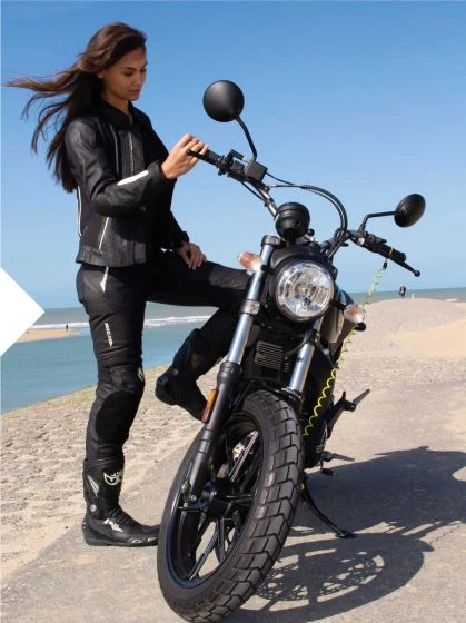 Richa Nikki Ladies Leather Trousers - Black/Pink 6 Richa Nikki Ladies Leather Trousers - Black/Pink - Image 4