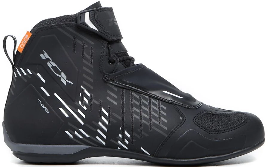 TCX RO4D WP Boots - Black/White 4 TCX RO4D WP Boots - Black/White - Image 2